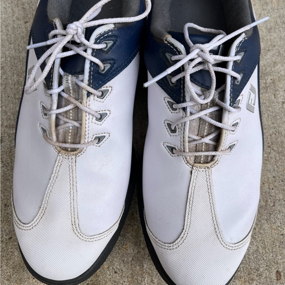 Men’s FootJoy Golf Shoes - Picture 3 of 5